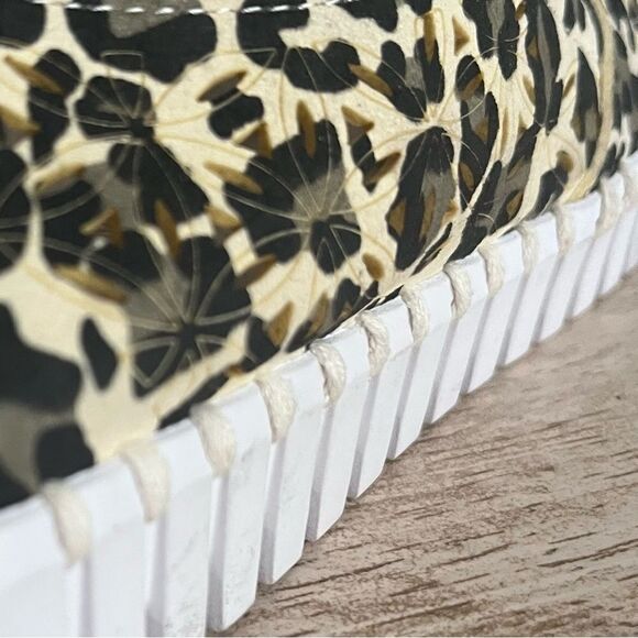 Isle Jacobsen Leopard Print Slip On Sneakers NWOB - Picture 9 of 10